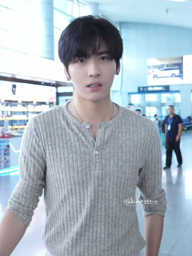Safe Flight (25/09/2025)🛫♥️🥰 #王奕然 #wangyiran #shortdramachinese 