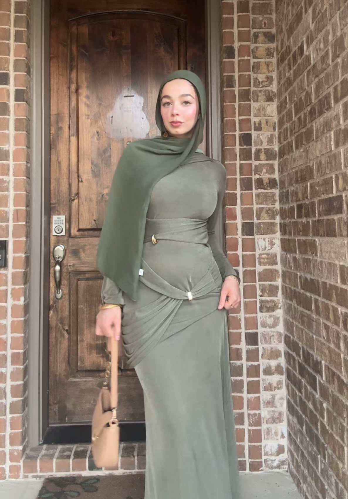 x2!!! #modestfashion #modestdress #hijabifashion #ArabTikTok #hijabistyle 