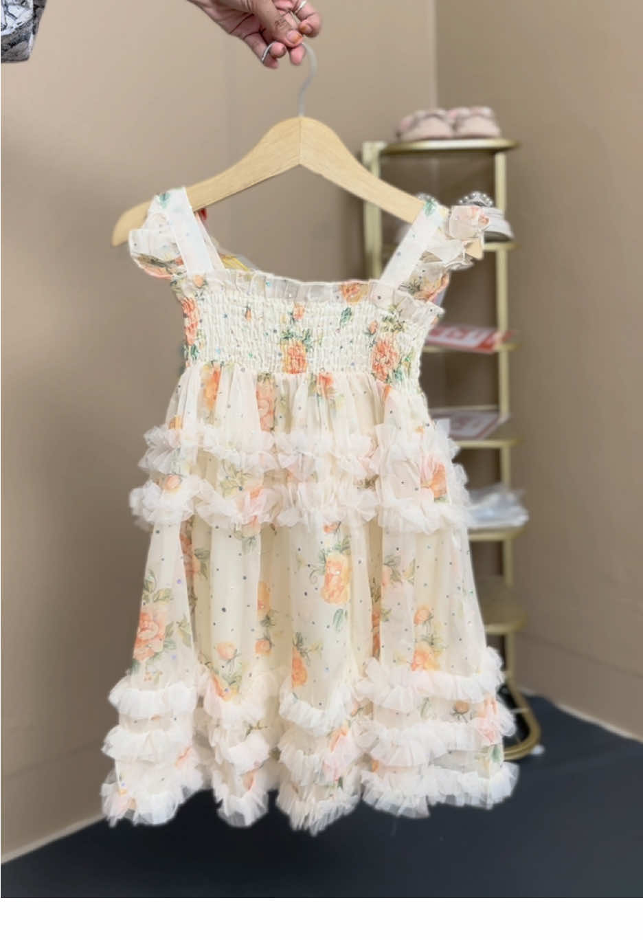 Pasti bunda jarang kan liat baju anak gratissss topi cantik ini? cocok banget dipake pesta ataupun kepantai☺️💗🌸#fyppppppppppppppppppppppp#fyp#sweetiebloom#bajuanakmurah#gajiansale  