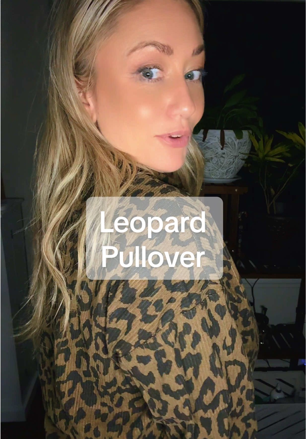 This leopard pullover is giving cozy + chic 🐆✨ Perfect for fall layers and that zip collar detail is everything! #leopardprint #falloutfits #cozyvibes #styleinspo #tiktokshop