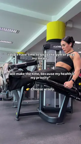 Here’s the truth you might not want to hear: You’re scared to make time because making a change is uncomfortable. I get it. But here’s the hard truth:   The longer you wait, the longer you stay stuck. You are not out of shape or unhealthy because of your genetics.  You are out of shape and unhealthy because of the choices you make daily. When you say you’re “too busy,” you’re choosing to stay in your comfort zone. Making time for the gym often means pushing yourself out of that comfort zone. It means walking into a new environment that can feel intimidating at first. It means waking up earlier or going to bed later to fit your workouts in.  It means cooking your own meals even if you hate cooking (like me). But here’s the reality: Scrolling your phone or watching your favorite Netflix show won’t give you extra years of life. Staying fit and fueling your body right will. Choose discomfort now so you can live stronger, healthier, and longer. Don’t settle for comfortable. Don’t settle for average. Your health deserves more. Hit follow for more real, no-fluff tips like this 💪🏽💚 #LatinaFitness #LatinasOver30 #LatinaHealth #StrongNotFragile #InvestInYourself       
