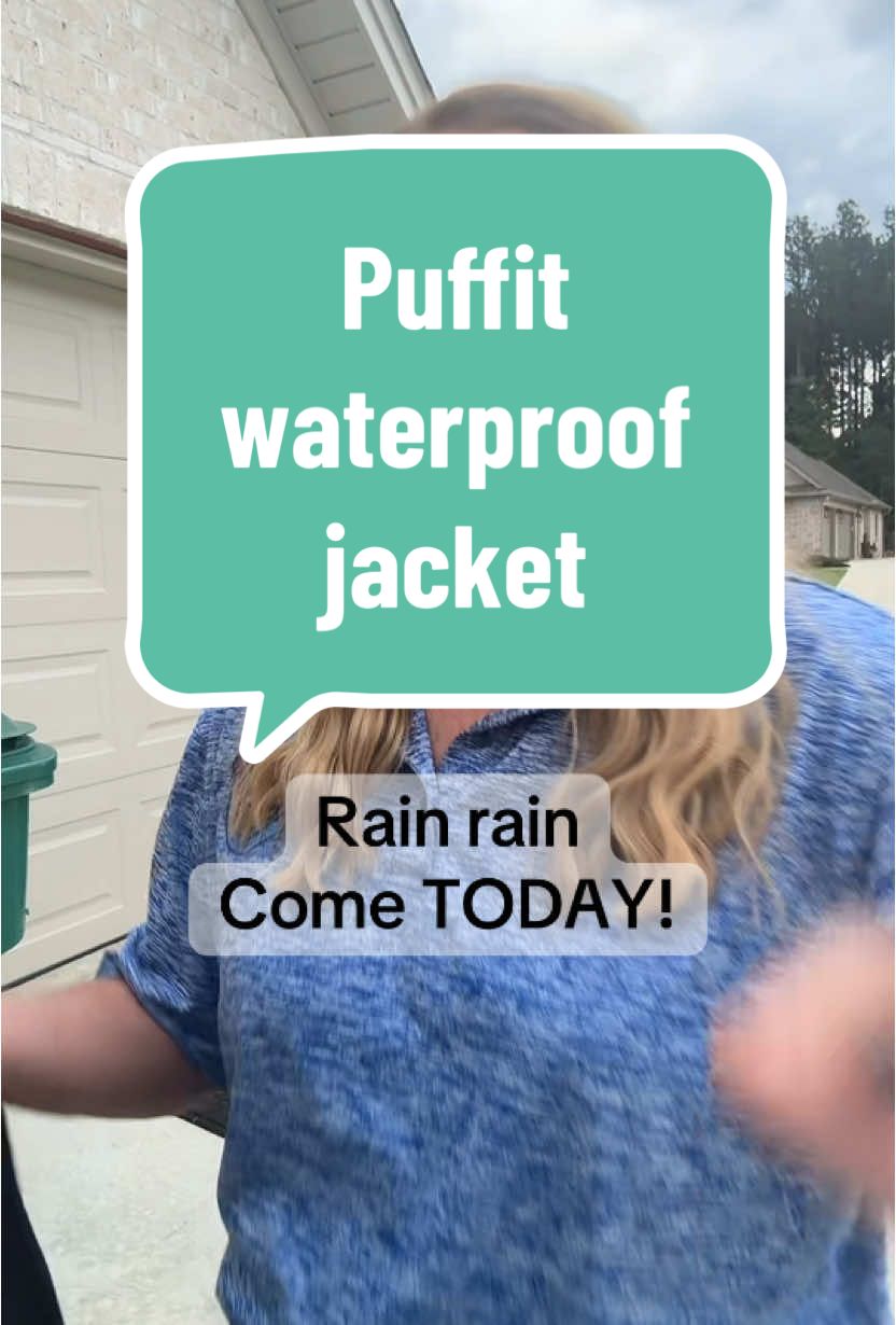 Puffit waterproof jacket cinches at the waist is waterproof and long enough to cover my bottom. It is lightweight with pockets that protect from the rain too. I think it is very flattering on and more importantly protects from the rain. #puffit #rainjacket #waterproofjacket #protectionfromrain #waterproof 