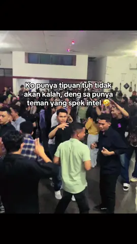 Tag ko punya temen spek intel tuh🤣 #quotes #question 