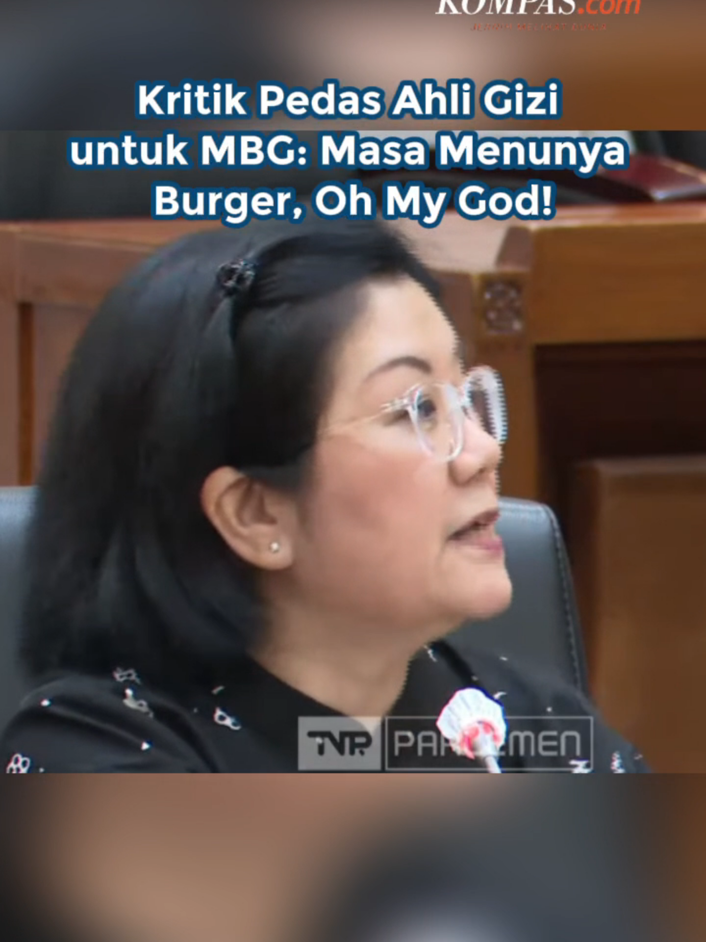 Ahli gizi masyarakat Dr. dr. Tan Shot Yen beri kritik tajam untuk program Makan Bergizi Gratis (MBG), khususnya pilihan menu. Dalam rapat bersama Komisi IX DPR RI di Jakarta, Senin (22/9/2025), Tan menegaskan bahwa arah program ini justru bertentangan dengan edukasi gizi lantaran berikan menu makanan instan. Kreatif: Safira Nurulita Produser: Reza Kurnia Darmawan ` #MBG #MakanBergiziGratis #Indonesia #DPR ##cut