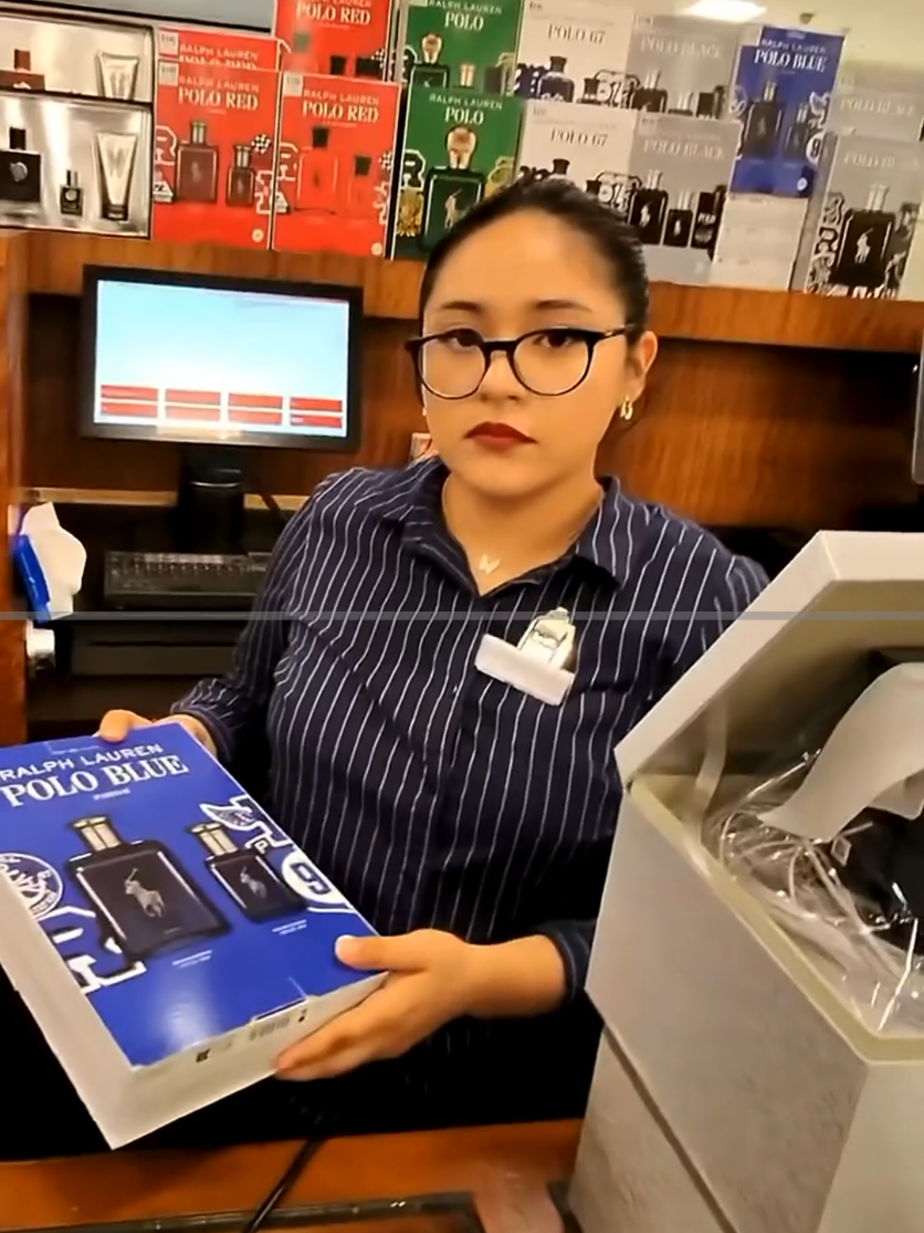 Free money to buy perfume ✨️✨️✨️ #perfume #perfumetiktok #bestperfumes #freeperfume 