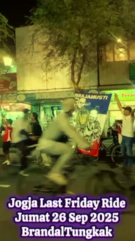 #tiktoklive #livehighlights  Sya La La La la la laaa Oh Mataram🔥🔥🔥Mataram Menolak Tundhuk!!! Jogja Last Friday Ride besok Jumat 26 September 2025 #jlfr #gowes #sepeda @aytha_brigita @aytha Brigita althafunisa @johan_muslimin @PSIM JOGJA @BrajamolekYk @MERAPIOFFICIAL 