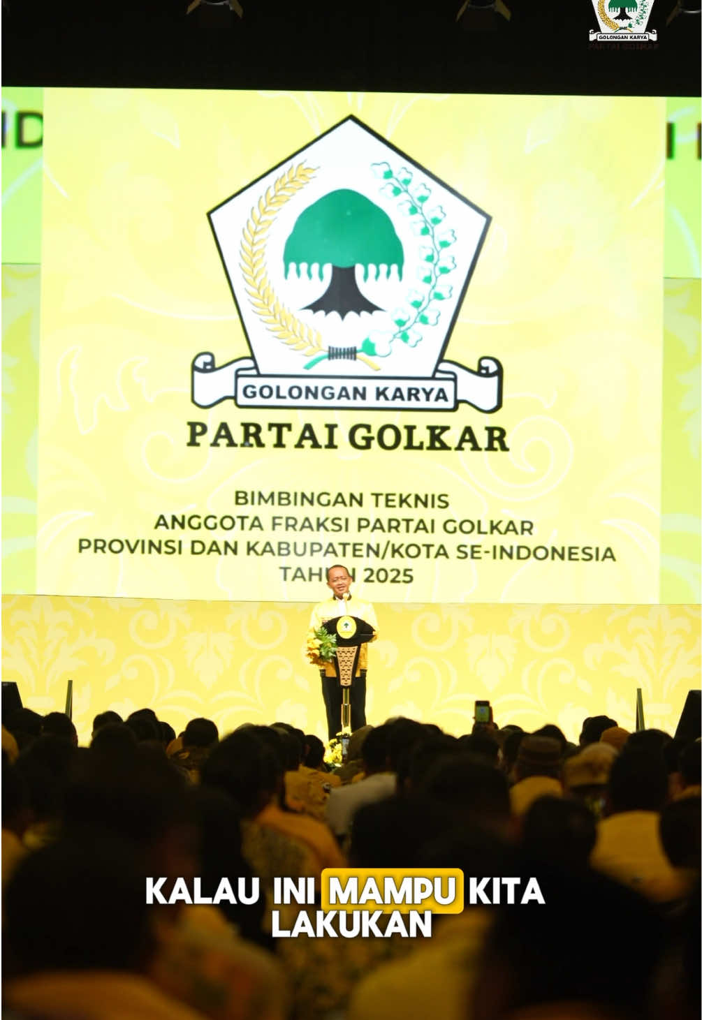Pada penutupan Bimbingan Teknis (Bimtek) Anggota DPRD Partai Golkar se-Indonesia hari Senin kemarin, kami menekankan pentingnya peran DPRD dalam memastikan anggaran benar-benar menyentuh kebutuhan rakyat. Acara ini bertujuan memperkuat kapasitas anggota DPRD agar lebih peka dan dekat dengan masyarakat. Kami juga berpesan agar seluruh kader Golkar mendukung penuh program Bapak Presiden #prabowo, mulai dari Makan Bergizi Gratis, Koperasi Desa Merah Putih, hingga kedaulatan energi dan pangan. Golkar harus berada di garda terdepan untuk mengawal program pemerintah pusat maupun daerah demi kesejahteraan rakyat. #golkar 