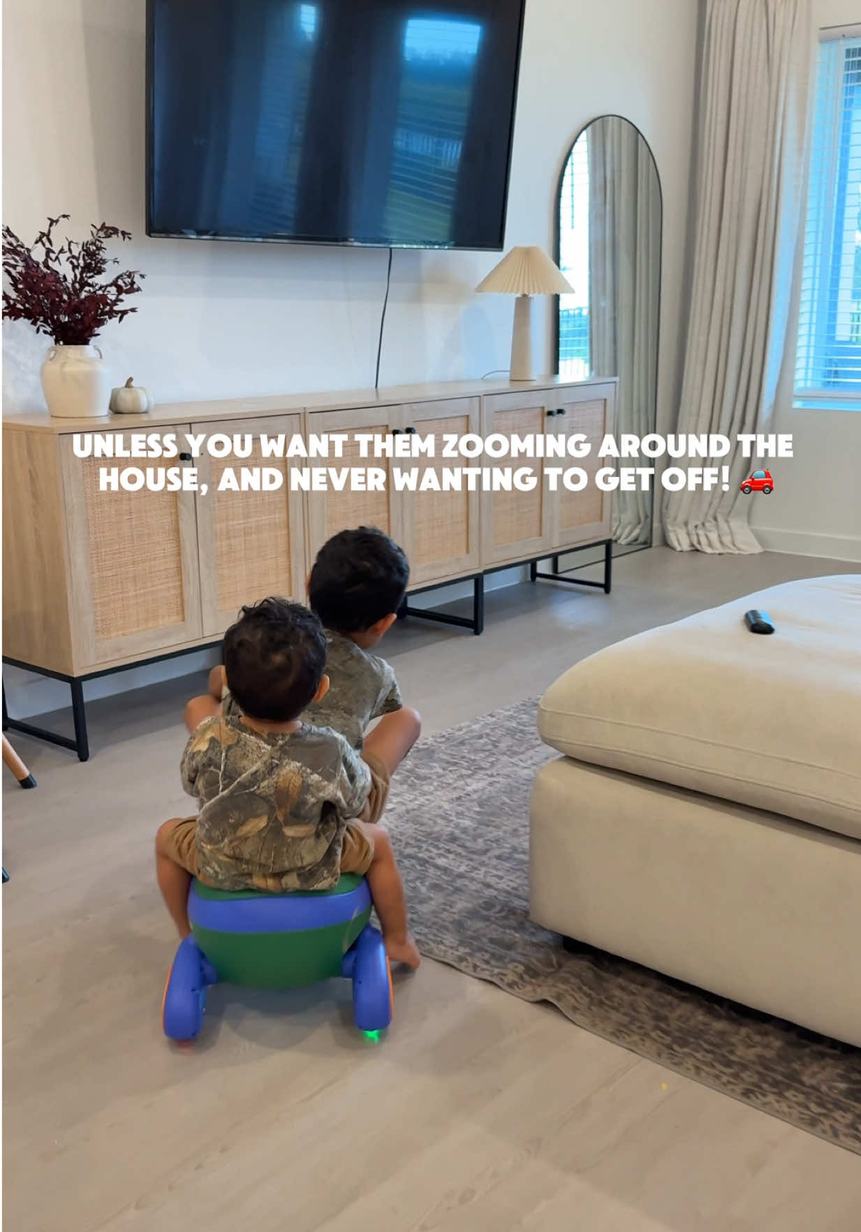 We need 2 more!!!! 😍😍 #MomsofTikTok #wigglecar #kidstoys #indoorfun #kidsoftiktok 