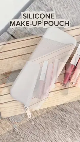 Silicone pouch!🤍👜#fyppppppppppppppppppppppp #everyone #checkthisout #silicone #pouch 