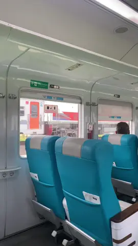 Normal day in prupuk.  #keretaapiindonesia #kotacirebon #ayonaikkereta #railfansindonesia #fypdonggggggggg 