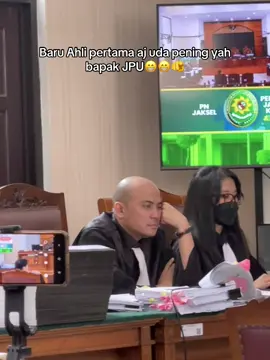 Tolong kondisikan ekspresinya pak😁🫵 @Nikita Mirzani Mawardi  #foryoupagе #jaksapenuntutumum #nikitamirzanimawardi_17 #nikitamirzani 