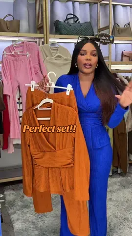 Perfect set!!🥹#zzh #twopieceset #vneck #pants #oldmoneyoutfits 