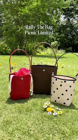 กระเป๋า รุ่น Rally The Bag Picnic (Limited) เปิดจำหน่ายในวันจันทร์ที่ 29 กันยายน 2025 เวลา 12.00 น. (เที่ยงวัน) ผลิตและจำหน่ายเพียงรอบเดียวเท่านั้น! 🎨 Colors & Price: มีให้เลือก 3 ดีไซน์  － Wood (สีน้ำตาลหนัง Suede ไซส์คลาสสิก) ราคา 2,990.- － Polka Dot (สีครีมลายจุด ไซส์มินิ) ราคา 2,890.- － Strawberry Jam (สีแดง ไซส์มินิ) ราคา 2,890.- 📌 จำกัดการสั่งซื้อ สีละ 1 ใบ / ออเดอร์  💌 สินค้าจำนวนจำกัด (ระบบจะให้สิทธิ์ลูกค้าที่ชำระเงินก่อน) 🚚 สินค้าพร้อมส่ง จัดส่งออกจากคลังภายใน 7 วันหลังจากสั่งซื้อ (จัดส่งก่อน-หลังตามระบบอัตโนมัติของแพลตฟอร์มโดยไม่ได้อิงจากเวลากดสั่งซื้อสินค้าหรือชำระเงิน) 🎥 รับชมพรีวิวไลฟ์วันอาทิตย์ที่ 28 กันยายน (20:00)  🛒 ติดตามรายละเอียดการเปิดจำหน่ายเพิ่มเติม ผ่านทาง DM หรือ Official Account: @rallymovement เท่านั้น #RallyTheBagPicnicLimited #RallyTheBag #RallyMovement #กระเป๋าRally #กระเป๋าแบรนด์ไทย 