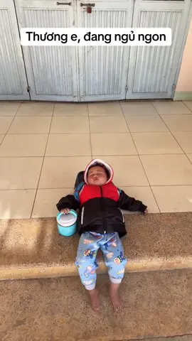 Yêu em