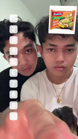gasengaja abis sendawa ketiup ke stan🤣😭🙏🏻 btw beli indomie cabe ijo dimana si?