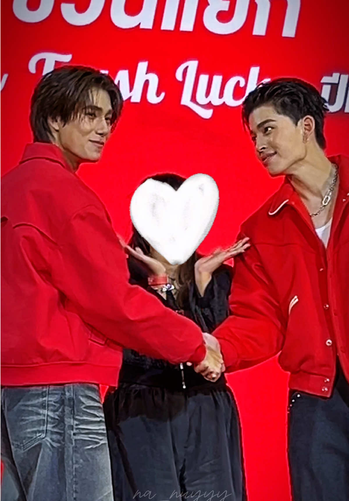 ทั้งสายตาและการขยับมือของปอนด์ พุพุคือเขินไม่ไหวแล้วววว🫣🤭 #cokerecyclemepondxphuwin #ppnaravit #phuwintang #pondphuwin #ปอนด์ภูวินทร์ 