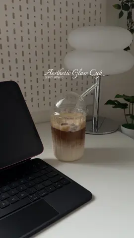 Replying to @UGC_lilyyy🌷 Cutieee glass cup with straw for your smoothies/latte! #nordicglasscup #locaupin #glasscup #aestheticglassware #glasscupwithstraw 