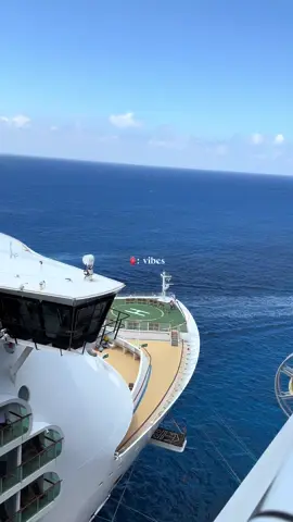 This is the vibe when you are working on the cruise ship 🚢 #CapCut #kerjadikapal #cruiseship #crewkapal #kapalpesiar 