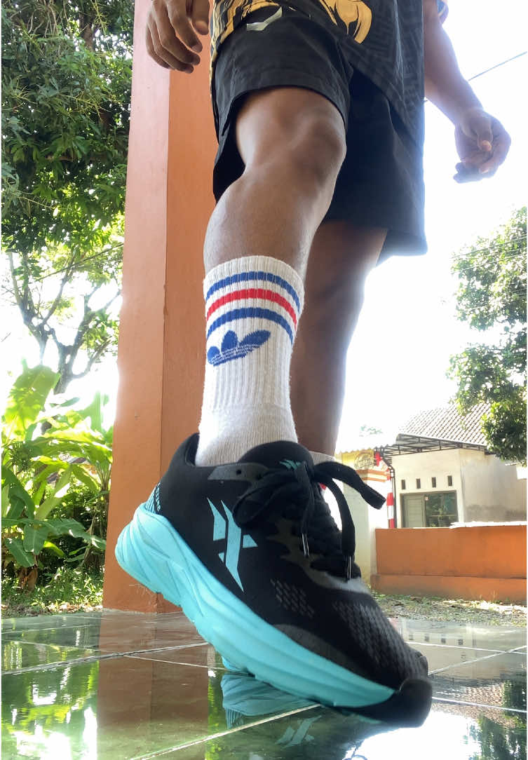 Sepatu running XPREME keren empuk dan ringan dana pelajar😎😎 #xpreme #sepaturunning #sepatulari #sepatuolahraga #sepatukeren #sepatukekinian #sepatumurah #fyp #viral 