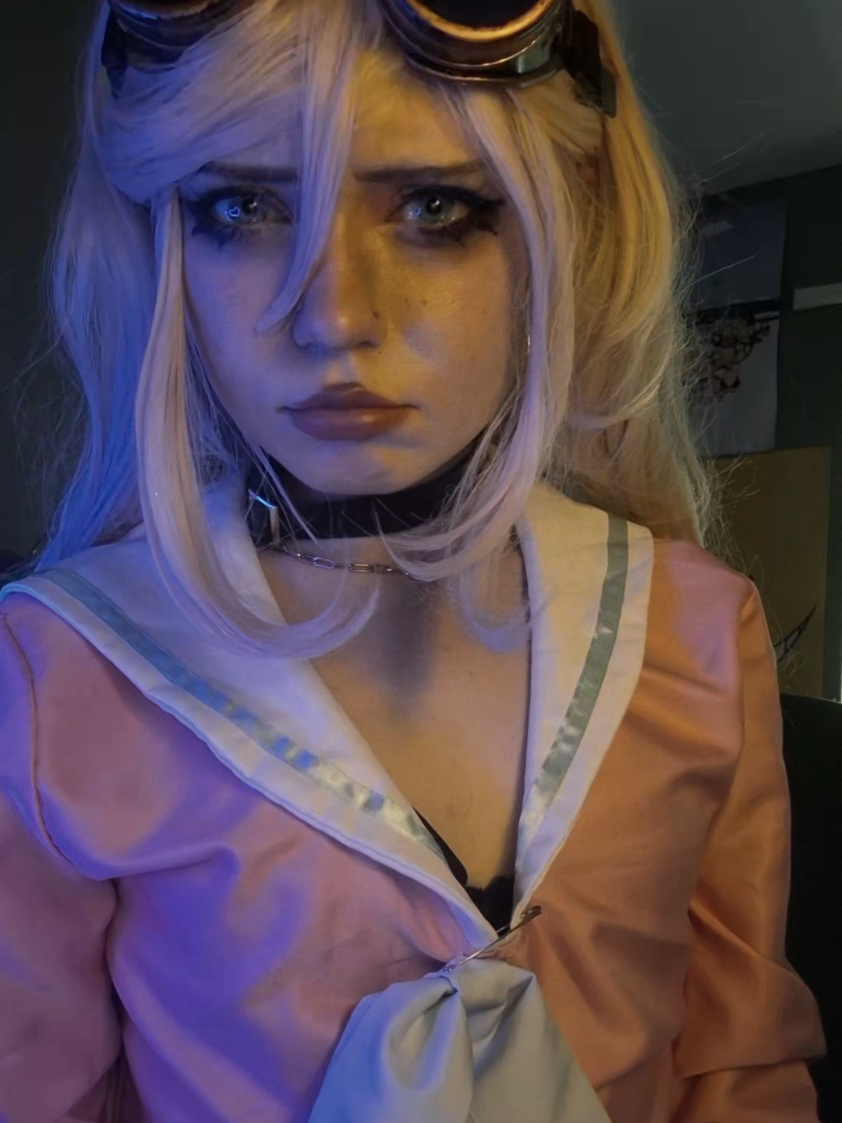 I have absolutely nothing to post so here's a blooper #miuiruma #miuirumacosplay #danganronpa #danganronpacosplay #fyp 