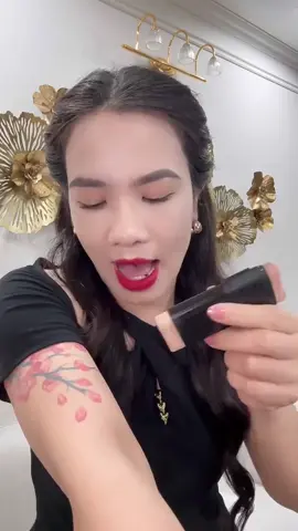 Kem nền 2 in 1 tiện lợi cho các chị e khi đi làm, đi chơi