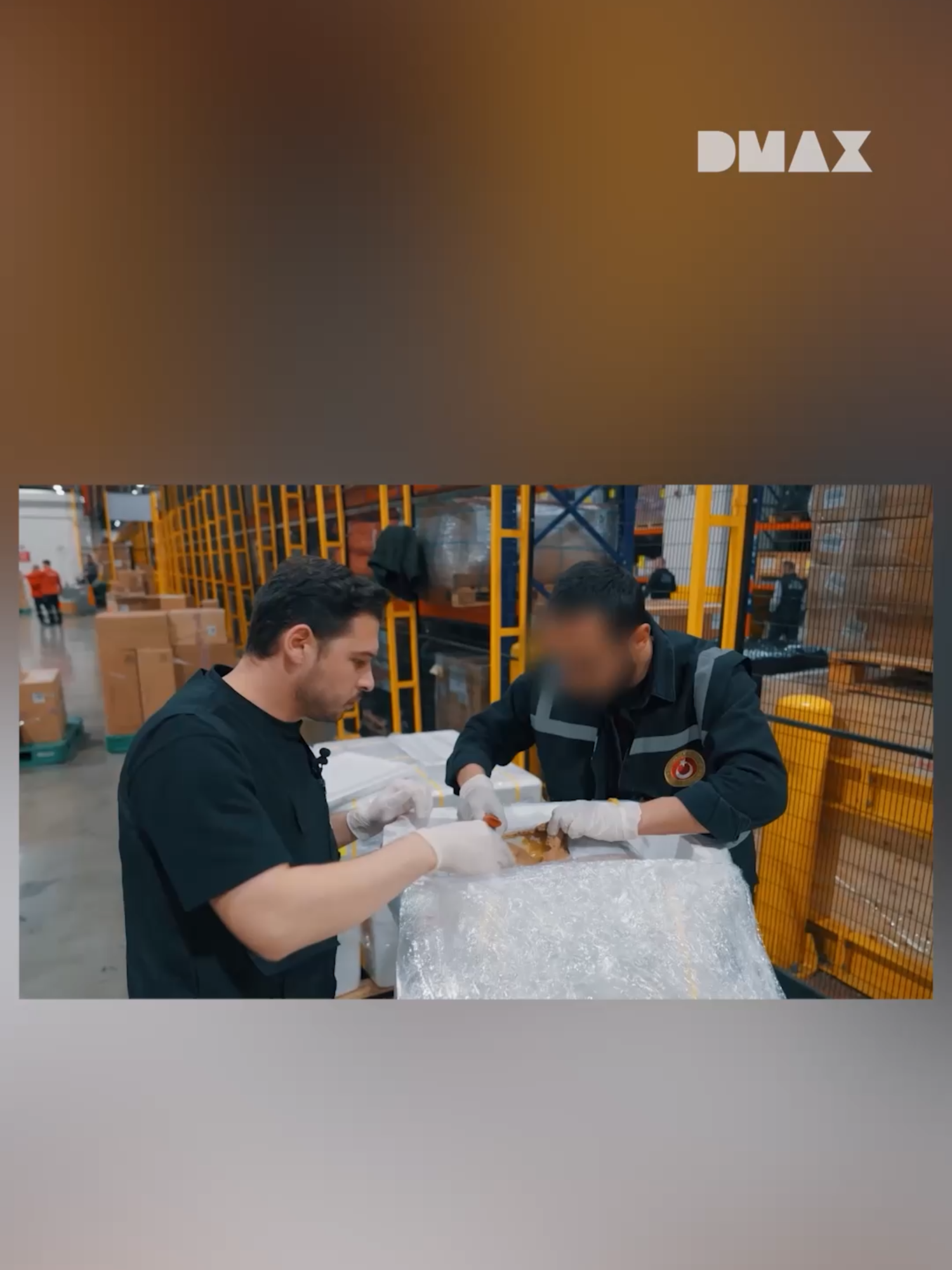 Ananas püresi görünüyor ancak gerçekler bambaşka. #gümrükmuhafazatürkiye #gümrükkontrol #bordercontrol #neizlesem #dmax #tvdeneizlesem