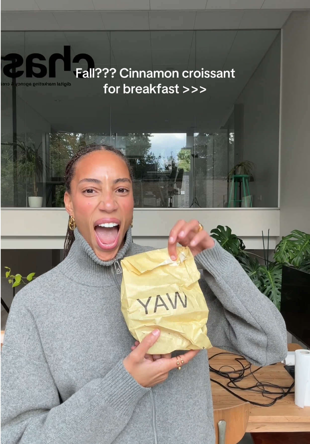 Nobody can seperate me and my cinnamon croissant 
