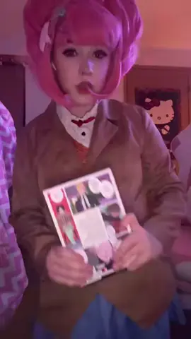 I might be cosplaying hanayo tmr im so excited! also super old video omg #natsuki #ddlc #natsukicosplay #cosplay #foryoupage