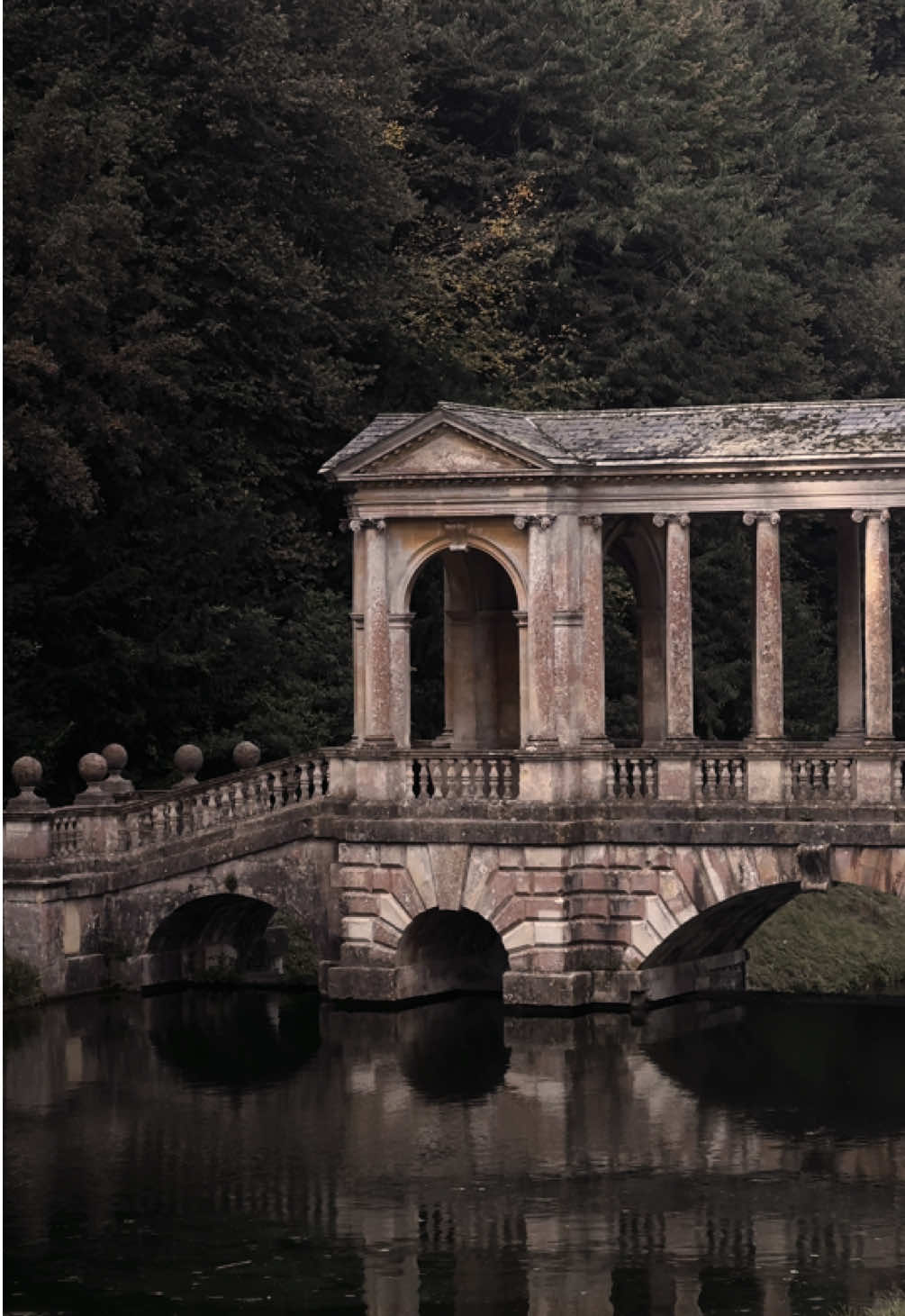 this place is magical  #england #autumnaesthetic #darkacademiaaesthetic 