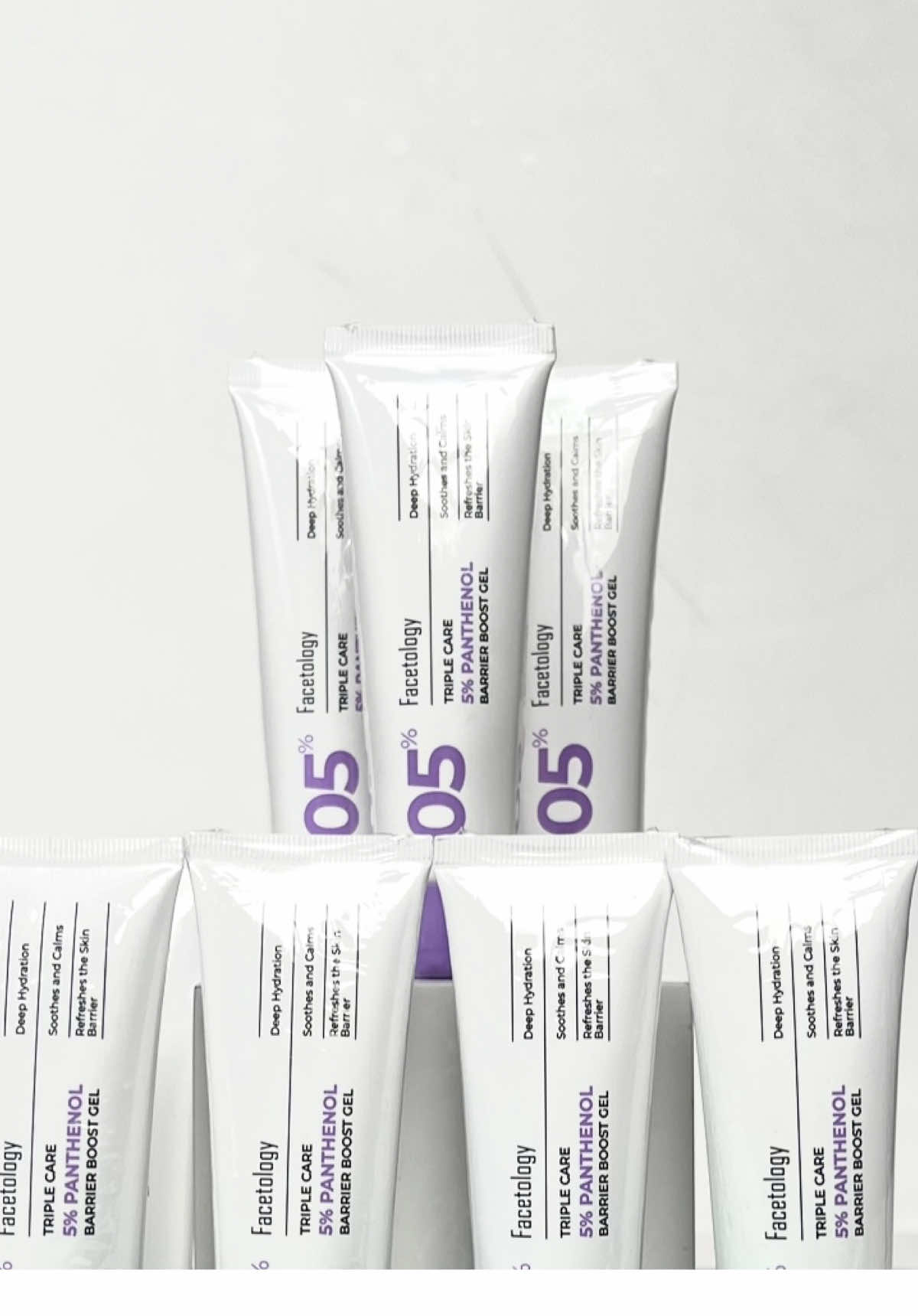 Siapa yang masih takut pake moisturizer absen di comment!👇🏻  #BuildBetterBarrier #Facetology #skincare #moisturizer 