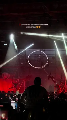 Par respect pour lui je cache la chute (et pour ne pas me faire bannir…) #damso #garorock #accident #festival #danseur 