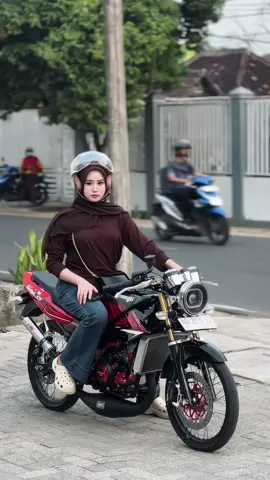 cantiknyooo 😍@Arnin ⋆⭒˚.⋆ #4u #xybca #ninjass #finracingexhaust 