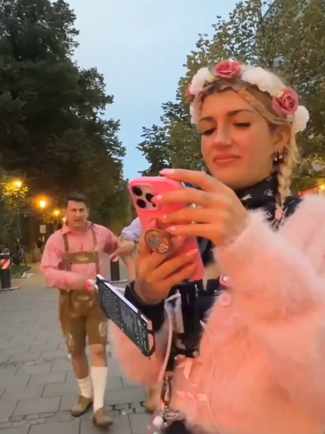 dem gehts gut #twitch #twitchclip #twitchdeutschland #kunshikitty #oktoberfest @kunshikittyx