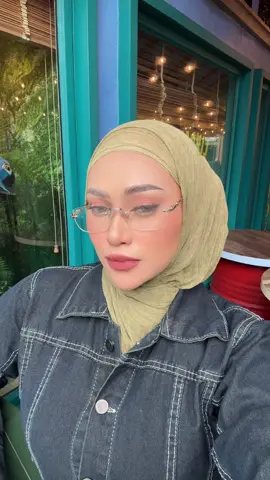 Kunyah lirik 