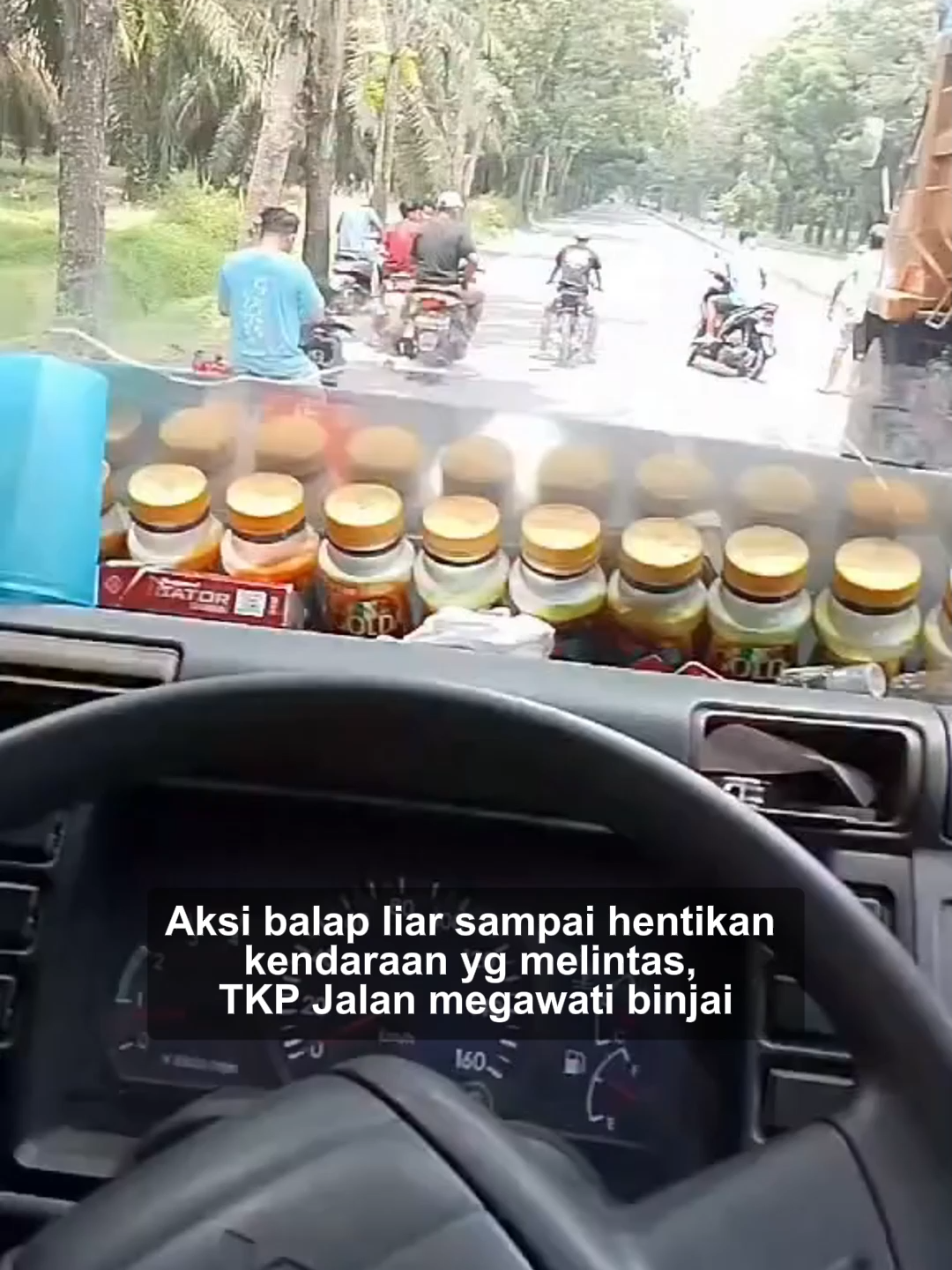 Aksi balap liar sampai hentikan kendaraan yg melintas, TKP Jalan megawati binjai  #tiktokberita #bangsaonline #harianbangsa