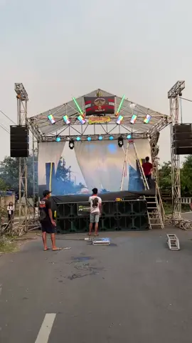 ready panggung uk4×6 jii🔥 kerja bareng@WOSS AUDIO KEDIRI #fyppppppppppppppppppppppp #rfaudioproductions #berandafyp 