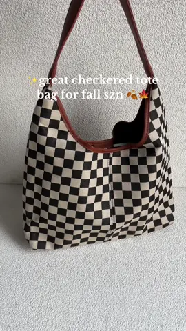 Level up your outfit with this chic checkerboard bag!!#checkered #compactbag #obsessedwithit #checkeredbag #whatsinmybag #spotlight #leatherbag