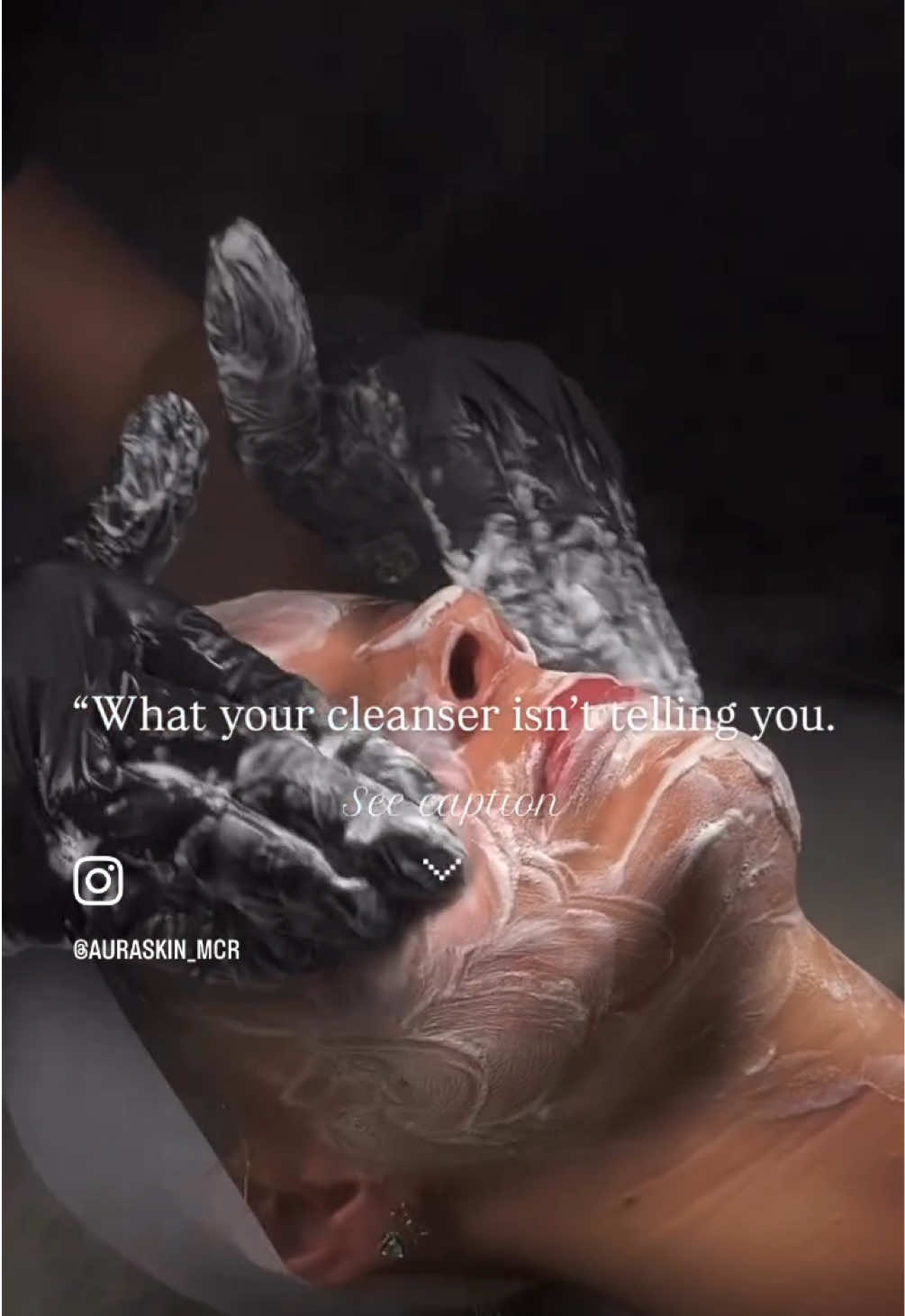 Most products only scratch the surface. Discover how double cleansing or using the right formula can transform your skin. Start with the right cleanser for your skin type Oily/acne-prone | Gel or foaming cleansers with gentle exfoliating acids (like salicylic acid). Dry/sensitive | Creamy or milky cleansers with hydrating ingredients (glycerin, ceramides, aloe). Normal/combination | Gentle foaming or lotion cleansers, pH-balanced. Face consultation & Free tailored advice on every appointment, let me help you feel more ‘you’  DM SEPT10 for discount on all bookings through me during September 🧖‍♀️ #SkincareRoutine #FacialCare #RadiantSkin