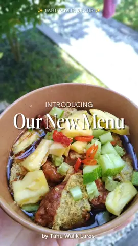 AKHIRNYA MENU BARU INI LAUNCHING JUGA!  🚨 INOVASI BARU! 🚨 Tahu Walik sekarang nggak cuma crispy aja, tapi ada versi BANJIR 🤯🔥 Potongan tahu walik yang renyah + timun seger + nanas manis asem bikin nagih! Disiram kuah khas… sekali coba langsung ketagihan 🤤✨ ❓Berani cobain sensasi tahu walik banjir ini? Pesan sekarang sebelum kehabisan! #TahuWalikLaros #TahuWalikBanjir #JajananViral #makananenakjember   #CemilanEnak 