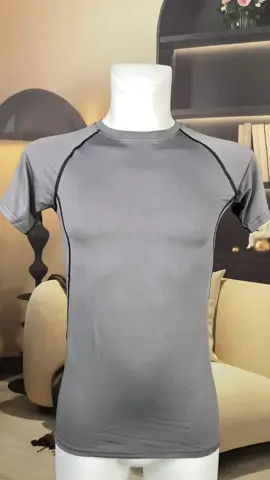 Compression tee, show your shape! 🏋️#gymwear #compressionshirt #sportswear #shortsleeve #sportstop 