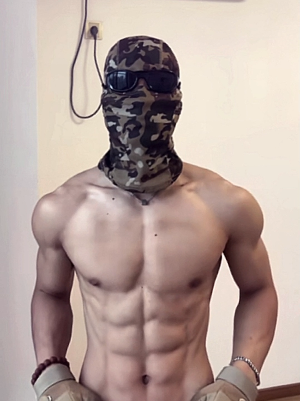 🫦 #yunzhan #handsomeboy #sixpackabs #douyin  #CapCut 