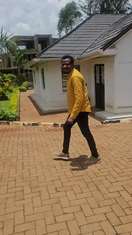 Juu hakuna bibi wa kungoja boma i have to check everything before i leave my village home.One day i believe all my three wives i will marry will live here in peace hahaha wacha nimalize