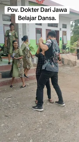 pokoknya Cici yang atur pak dokter Darin...