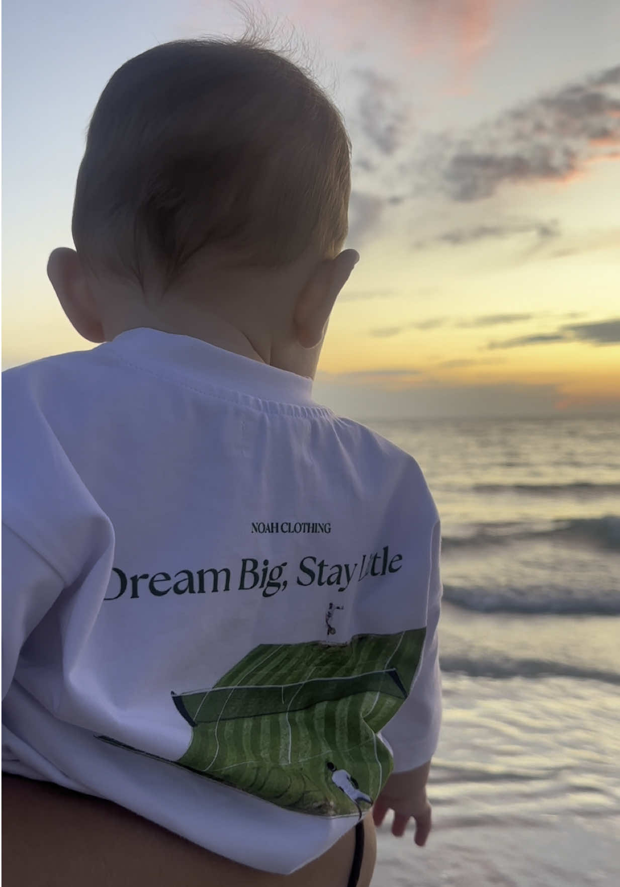 Our 100% Cotton, Soft, Dream Big Stay Little Tee 🤍 This content was sent by this amazing mummy @georgia , this design is a reminder of how quickly our little ones grow. ✨ Childhood passes in the blink of an eye, yet their dreams are endless and we get to watch in wonder as they begin to take shape. That feeling of love and awe is woven into every part of our brand. Limited stock available in our timeless oversized tee!! #kidsbrand #kidsclothes #kidsfashion #fyp #startup 