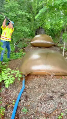 Why Workers Slam These Huge Sludge Bags#fyp #foryoupage #knowledge #CivilEngineering #Geotube