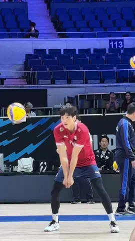 Pov : nemenin ayang mau tanding ❤️ (Aslinya mah upgrate section bayar lagi wkwk gpp puas aku di vip) #sungjin #limsungjin #volleyball 