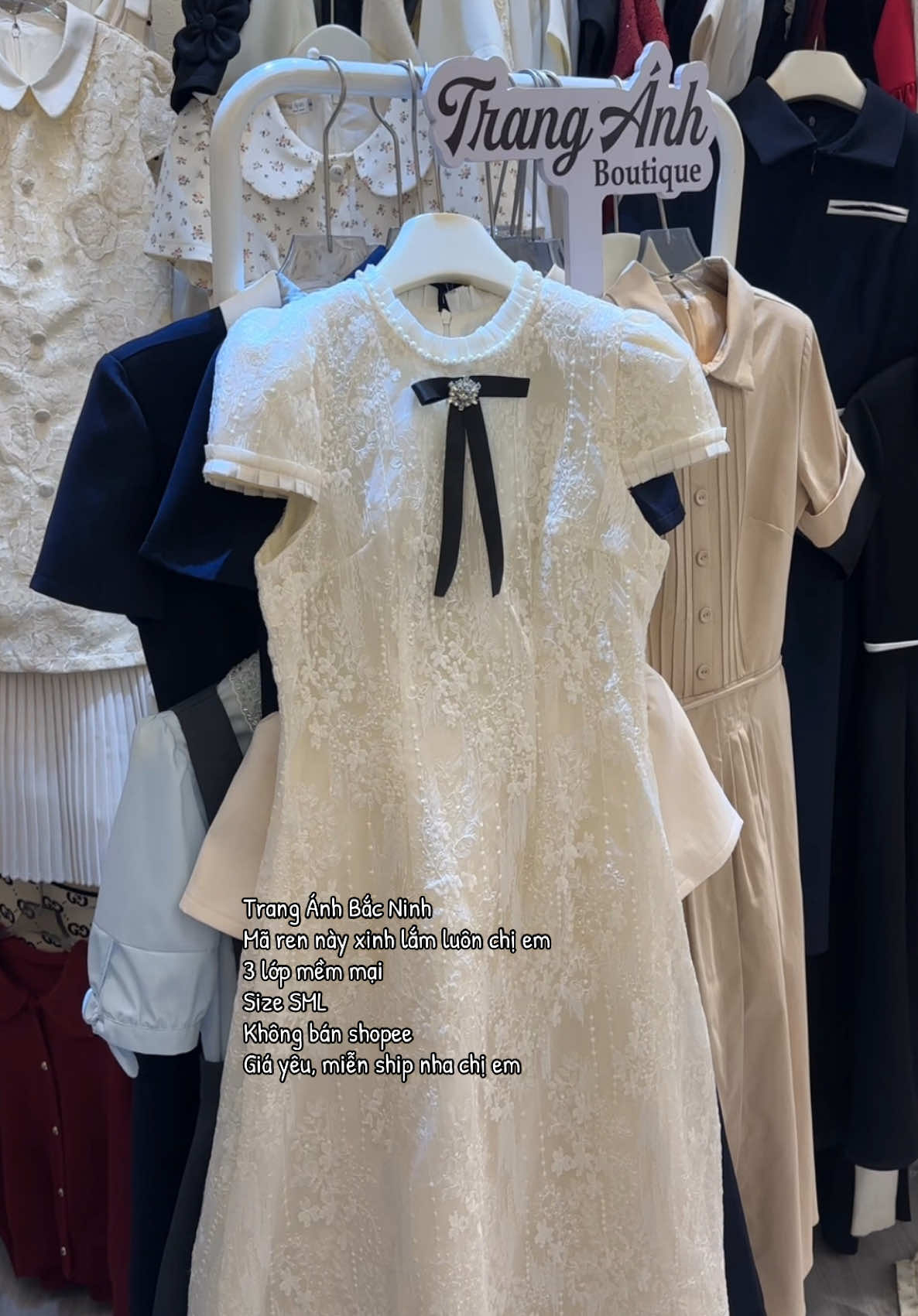 Siêu xinh Màu trắng kem  @Tạ Mai Trang - Ngọc Ánh shop 