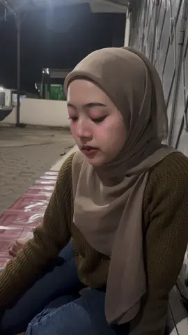 Jere ibuk maem yo opo wae nangdi ae rasah gengsi penting warek🥰