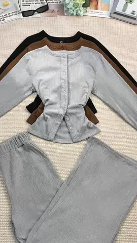 I'm obsessed with these comfortable two-piece sets.🤍🤍 #tiktokshopsummerturnup #spotlightfinds  #longsleeve  #pants#fallfashio#fallfashionfyp #viral#viral#viraldress#casualoutfits#fashionoutfit#womenfashion#OOTD#outfitinspo #TwopieceSet #CropTop#loungewear#loungewearset#ElasticWaist#Pants#Casual #LongSleeve #RoundNeck #Top #Trousers #2PieceSet #Spring #Fall#WomenClothes #DailyWear#dealsforyoudays #foryou #tiktokmademebuyit #tiktokshoplabordaysale #ymj