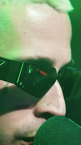 Performance brutal de @maikeldelacalleee en AC Radio Show ⚡ #EnVivo #Rap #RnB